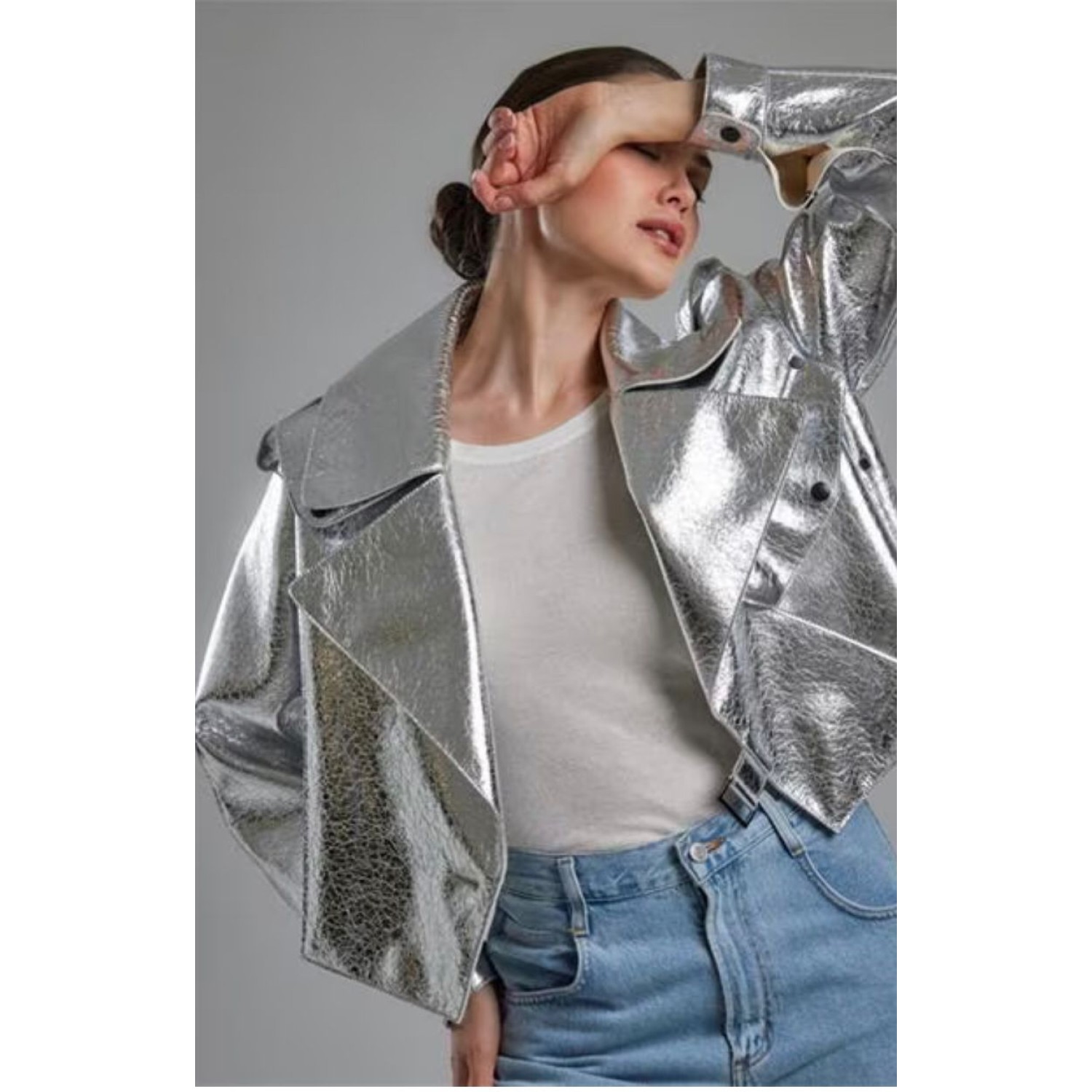 OVERSIZED LEATHER JACKET IN GREY